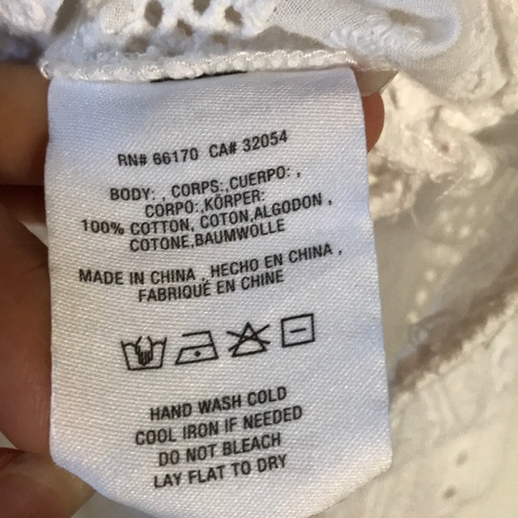 Eyelet blouse - Picture 6 of 7